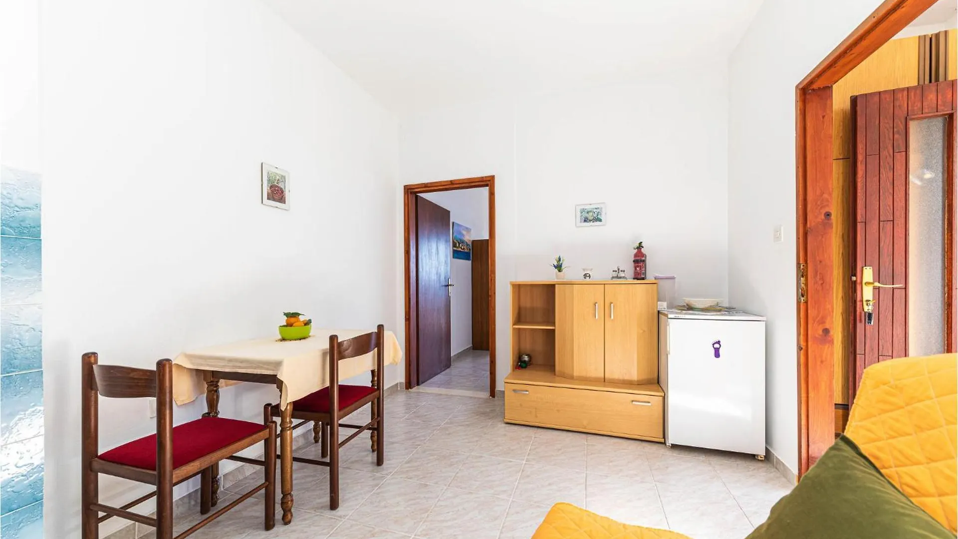 Nice Apartment In Seget Donji With House Sea View Trogir